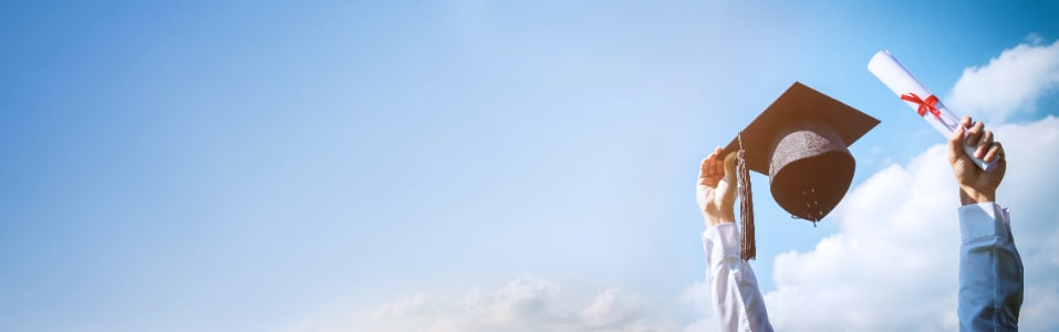 Educación y certificaciones