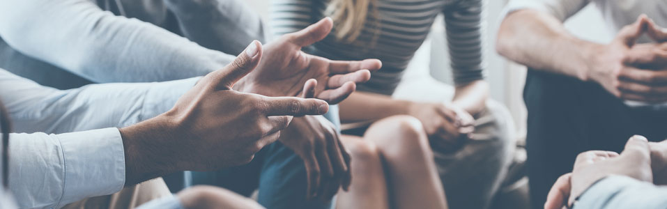 مناقشات جماعية