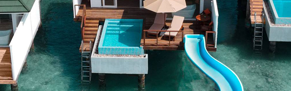 فيلا مائية مع حمام سباحة + زحلوقة