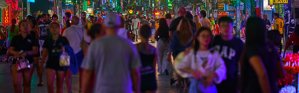 Un paseo por Bangla Road en Patong Beach