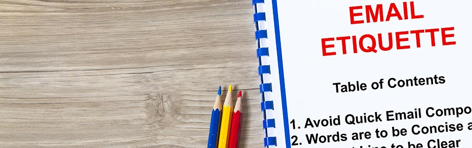 Los elementos de la etiqueta del correo electrónico