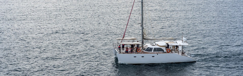 ‫رحلات بالقوارب