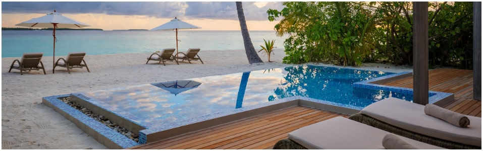 فيلا جراند شاطئية مع حمام سباحة