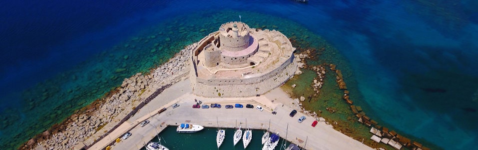 المعلومات الأسياسية